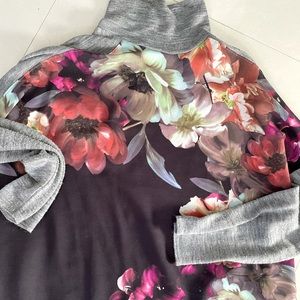 Zara floral pullover turtleneck